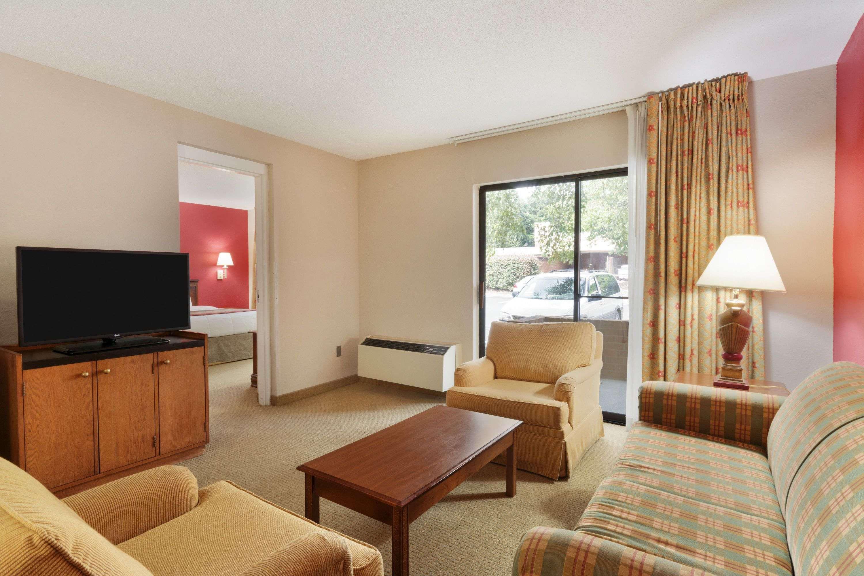 Ramada By Wyndham Raleigh Hotell Eksteriør bilde