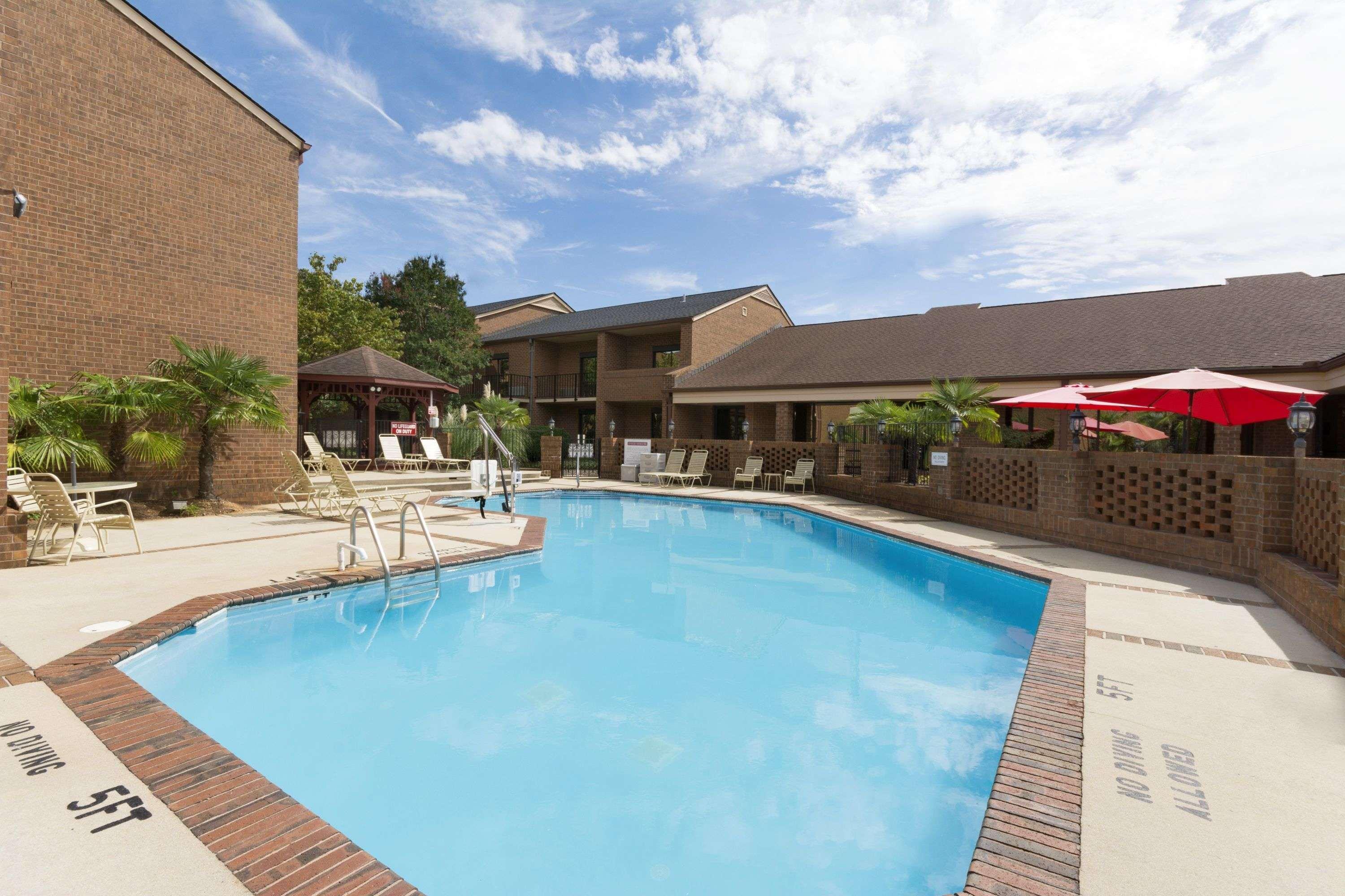 Ramada By Wyndham Raleigh Hotell Eksteriør bilde